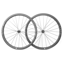 700C V-shape 36mm depth hand-built carbon road wheels - 28mm wide and tubeless compatible
